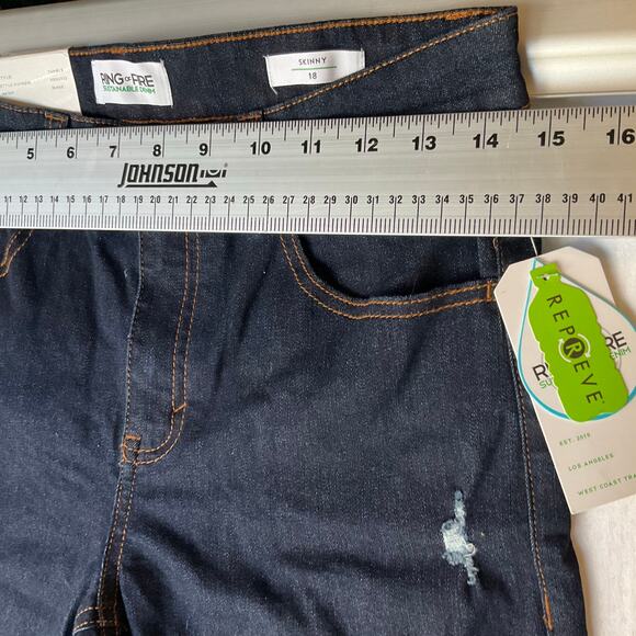 Ring of Fire Kid Skinny Jeans size 18 Dark Blue Mid Rise Stretch Boot Cut NWT - Picture 2 of 11